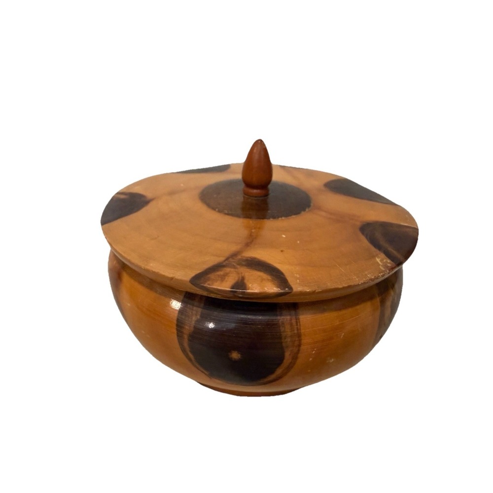 Jewelry box made from Araucaria wood knots with lid, hand-turned Folk Art